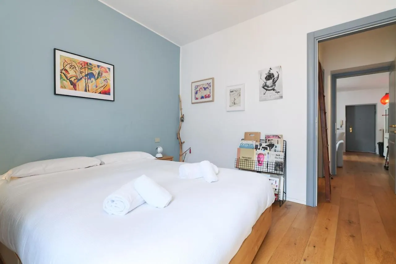 Primopiano - Arnolfo Apartman Milánó